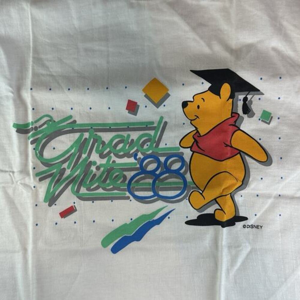 NWT‎ Vintage 1988 Disney World Grad Night Nite Winnie The Pooh Shirt Size M